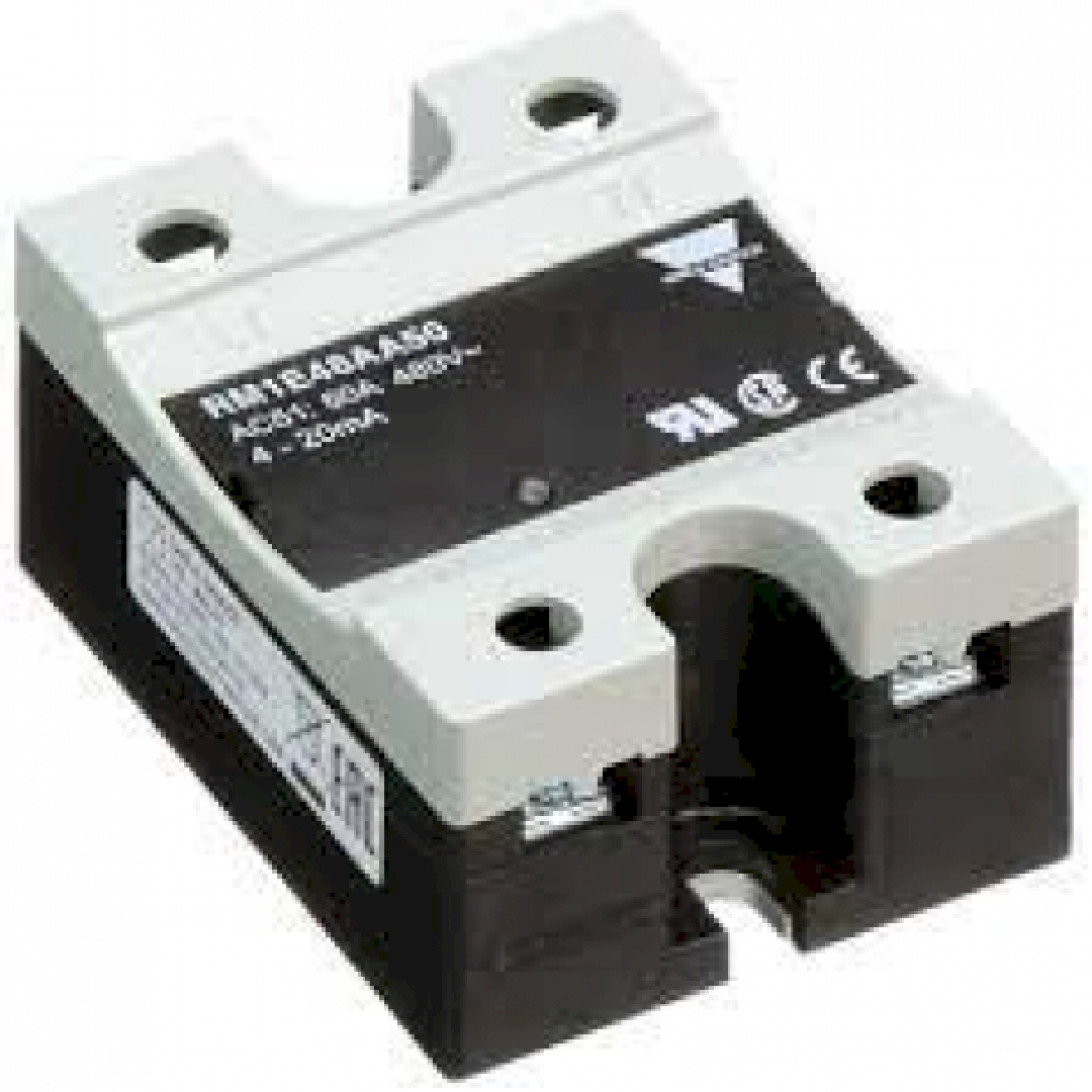 RM1E48AA50.jpg