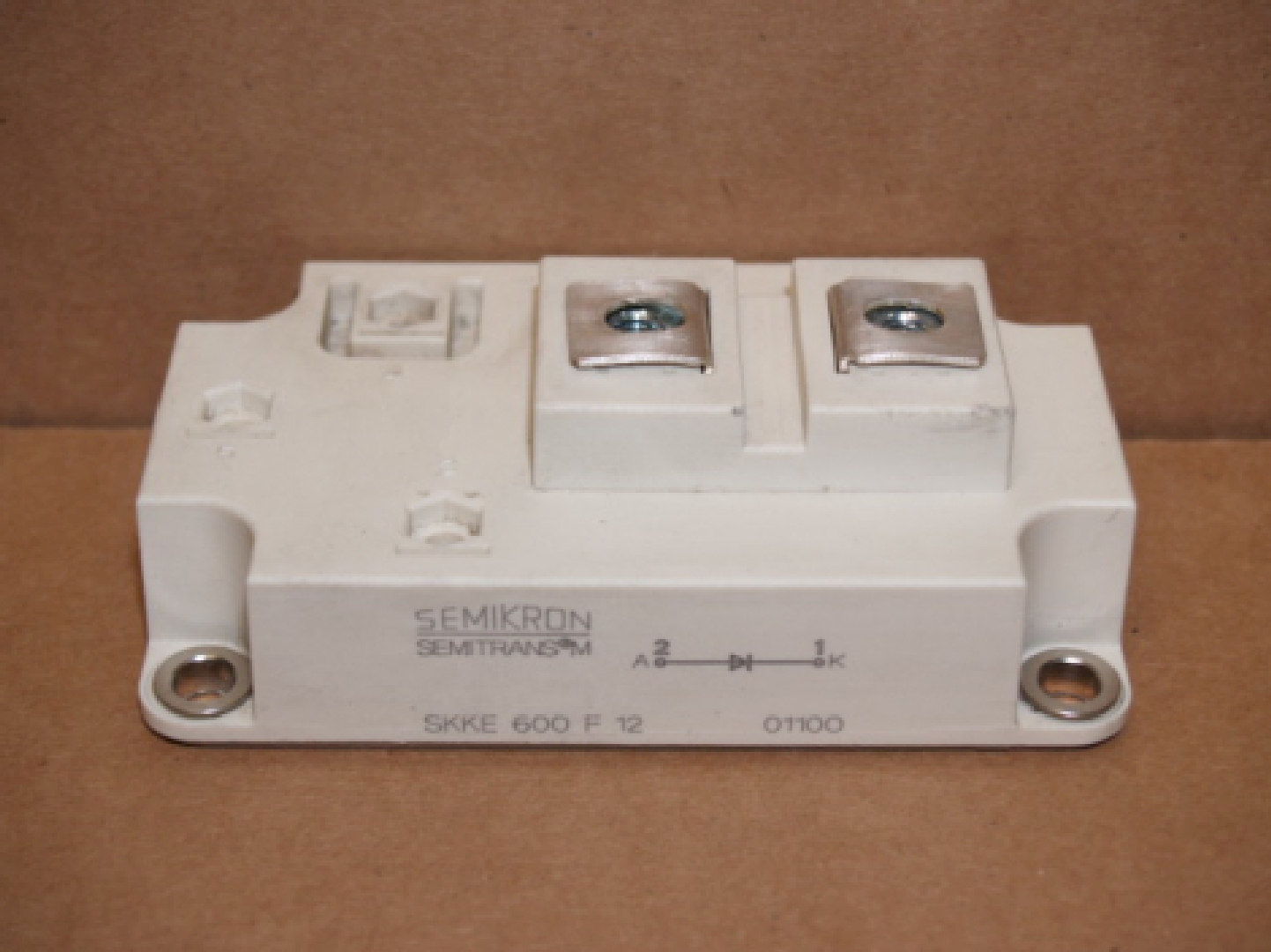 skke600f12.jpg